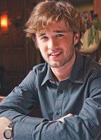 HALEY JOEL OSMENT