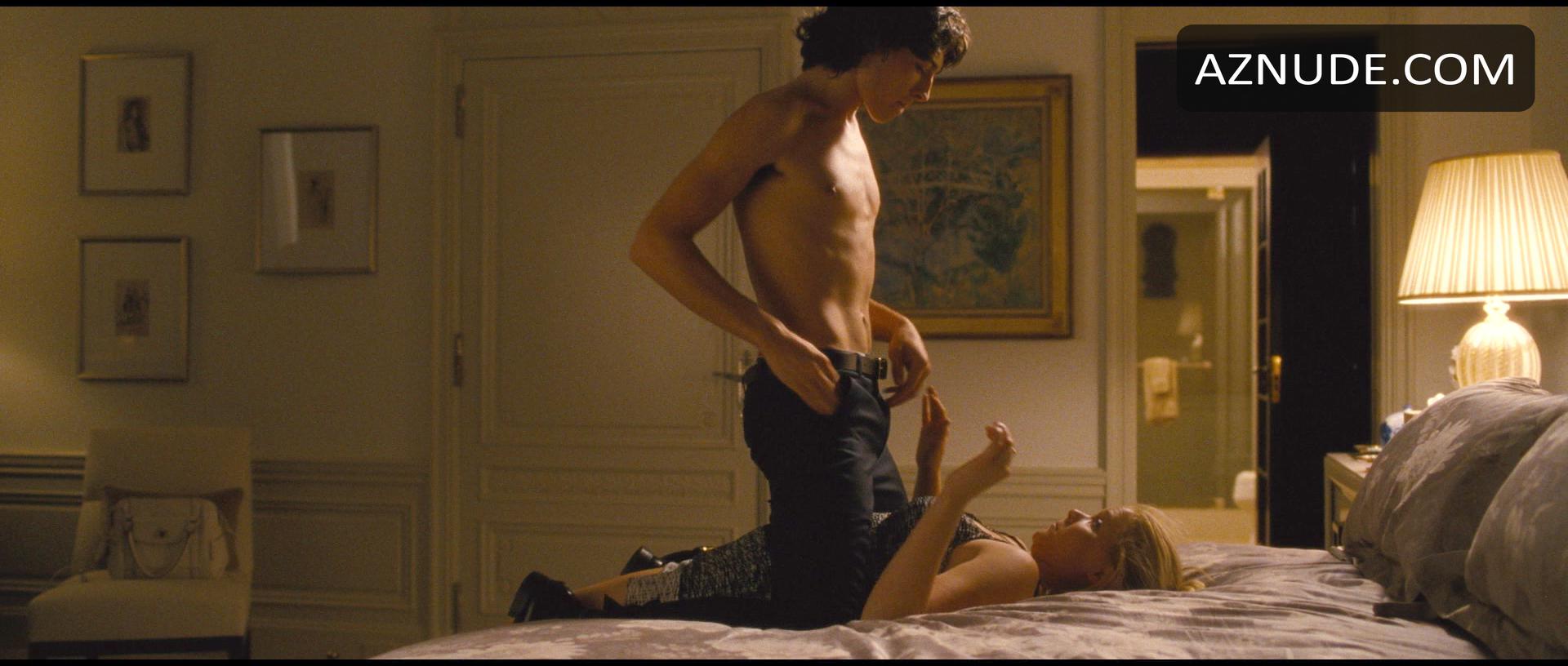 Ezra Miller Nude Aznude Men 3969 | Hot Sex Picture