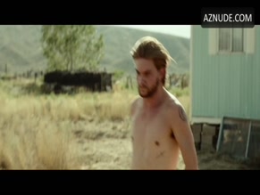JAKE WEARY in TOMATO RED: BLOOD MONEY (2017)