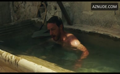 JAMES MCAVOY in Submergence