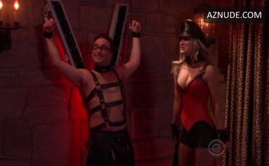 JOHNNY GALECKI in The Big Bang Theory