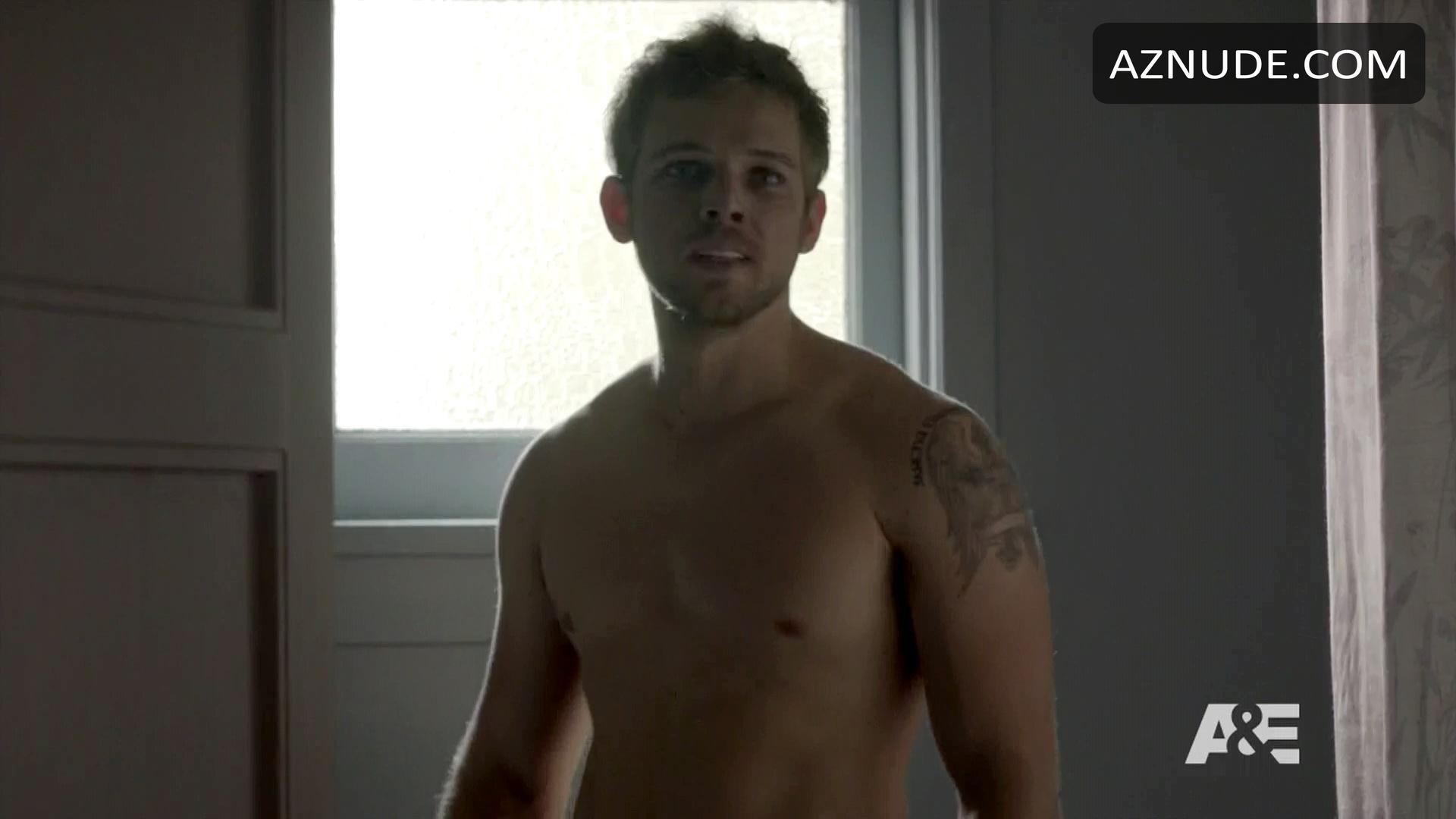 Max Thieriot Nude Pictures 42