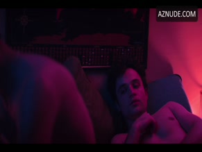 PATRICIO GALLARDO NUDE/SEXY SCENE IN CONTROL Z
