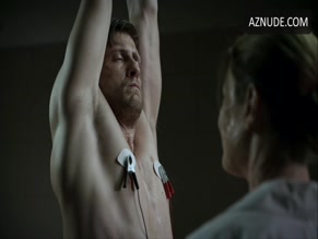 PATRICK HEUSINGER NUDE/SEXY SCENE IN ABSENTIA