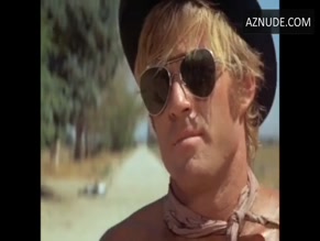 ROBERT REDFORD in LITTLE FAUSS AND BIG HALSY(1970)