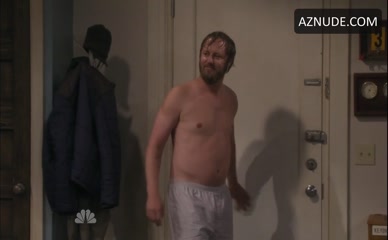 RORY SCOVEL in Undateable