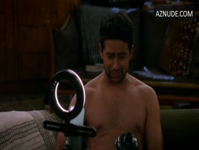 SURAJ SHARMA NUDE/SEXY SCENE IN HOW I MET YOUR FATHER