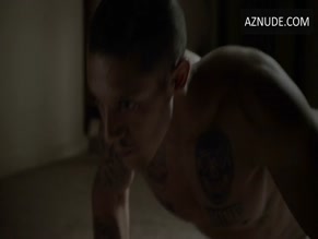 THEO ROSSI in SONS OF ANARCHY (2008)