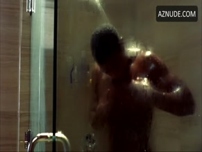 WESLEY SNIPES NUDE/SEXY SCENE IN ONE NIGHT STAND