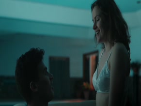 SAM WEXLER NUDE/SEXY SCENE IN STALKERS