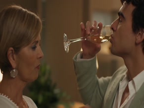 MANOLO ALZAMORA NUDE/SEXY SCENE IN ESCUPIRE SOBRE SUS TUMBAS