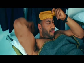 RYAN MCKEN in ZOMBOAT!