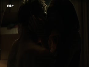 HANNO KOFFLER NUDE/SEXY SCENE IN FREE FALL