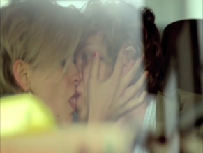 GILLES DE SCHRYVER in CODE 37 (2009)