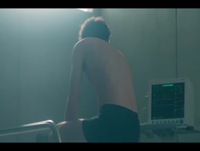 NUNO GALLEGO NUDE/SEXY SCENE IN OLYMPO
