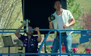 ANGEL GARET NUDE/SEXY SCENE IN FINDING MR. CHRISTMAS