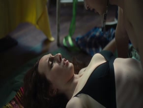 SANTIAGO GARZOZI NUDE/SEXY SCENE IN FISICA O QUIMICA: LA NUEVA GENERACION
