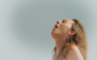 KEY DE LA HOZ NUDE/SEXY SCENE IN ESCUPIRE SOBRE SUS TUMBAS