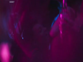MC MANEIRINHO,UNKNOWN NUDE/SEXY SCENE IN JOGADA DE RISCO