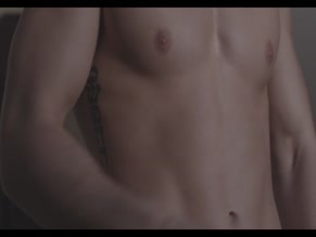 JAKE ROBBINS NUDE/SEXY SCENE IN HOME FROM THE GYM