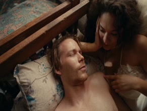 ROMAN EVDOKIMOV NUDE/SEXY SCENE IN TRI SVADBY I ODIN POBEG