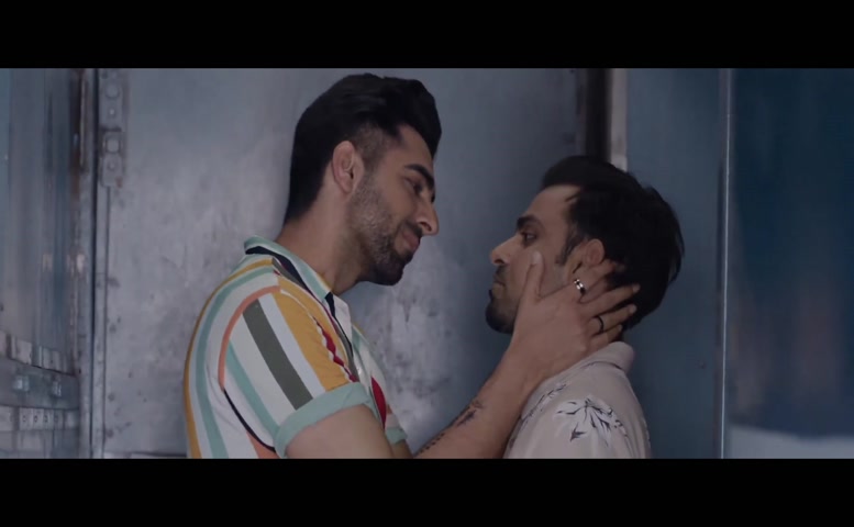 Khurana Sex Video - Jitendra Kumar, Ayushmann Khurrana Gay Scene in Shubh Mangal Zyada Saavdhan  - AZNude Men
