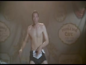 ZACHARY LEVI in WIENERS (2008)