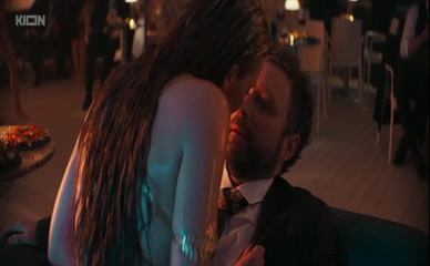 ALEKSEY GRISHIN NUDE/SEXY SCENE IN ZHIZN PO VYZOVU. FILM