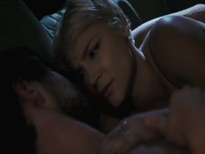 KYAN DUBOIS NUDE/SEXY SCENE IN WINDSOR DRIVE