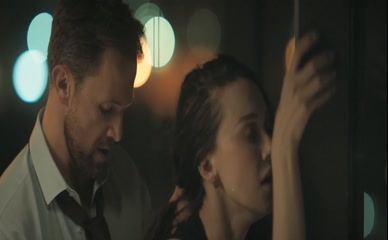 ILYA ERMOLOV NUDE/SEXY SCENE IN ZOLOTOE DNO