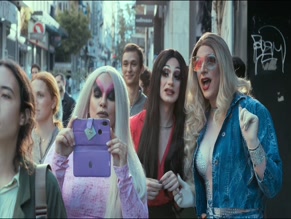 UNKNOWN in BROADWAY (2022)