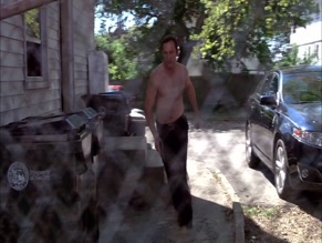 JASON ISAACS in BROTHERHOOD (2006-2008)