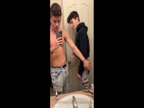 DRAKE VON in DRAKE VON SEXY, PORN AND NUDE PHOTOS AND VIDEOS