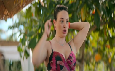 CLEARCO GIURIA NUDE/SEXY SCENE IN COKA CHICAS