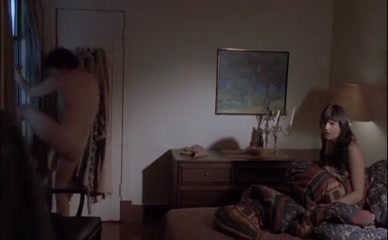 DARCY LAURIE NUDE/SEXY SCENE IN VICE