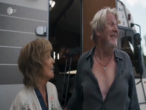 UNKNOWN NUDE/SEXY SCENE IN PETRA GEHT BADEN