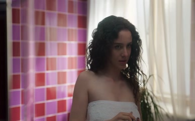 ASKAR ILYASOV NUDE/SEXY SCENE IN RAZOCHAROVANNYE