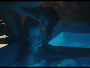 GRAHAM CAMPBELL,IGBY RIGNEY NUDE/SEXY SCENE IN THE SHARDS