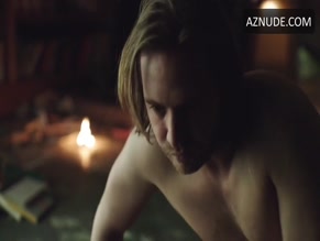 AARON STANFORD NUDE/SEXY SCENE IN 12 MONKEYS