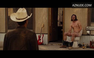 AARON TAYLOR-JOHNSON in Nocturnal Animals