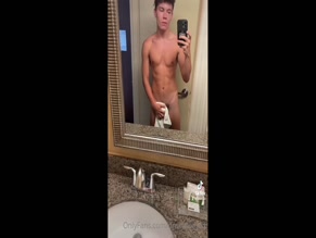 DRAKE VON in DRAKE VON SEXY, PORN AND NUDE PHOTOS AND VIDEOS