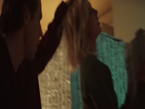 MAKSIM MATVEYEV NUDE/SEXY SCENE IN CHUZHIE DENGI