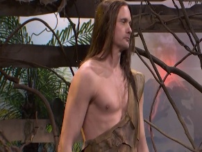 ALEXANDER SKARSGARD NUDE/SEXY SCENE IN SATURDAY NIGHT LIVE