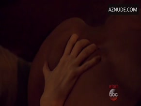 ALFRED ENOCH NUDE/SEXY SCENE IN HOW TO GET AWAY WITH MURDER