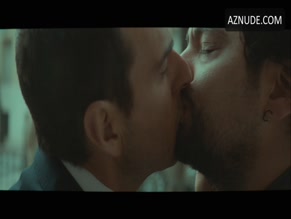 ANDRES PARRA NUDE/SEXY SCENE IN EL PRESIDENTE
