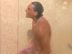 Alessandro Varsi Sexy in Too Hot To Handle: Italy