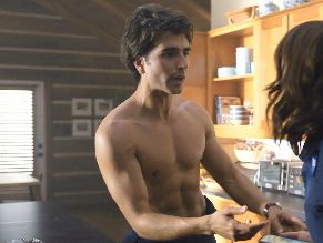  alt="Alexander Eling Sexy in Skymed"