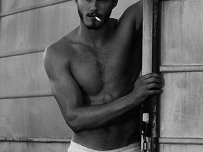 Alexander Ludwig Ultimate Nude And Sexy Collection