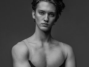 Julian Mackay Ultimate Nude And Sexy Collection