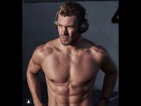 Bradley Simmonss Ultimate Nude And Sexy Collection